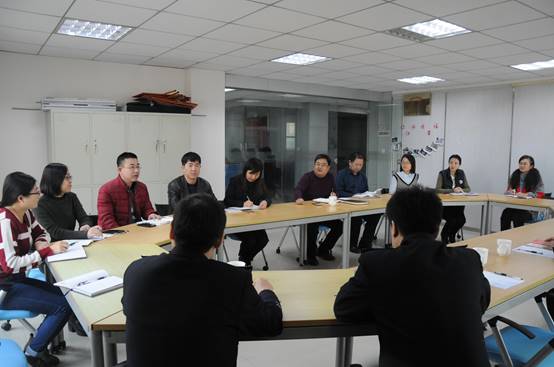 山西綜改區(qū)黨工委委員李明亮來合創(chuàng)產(chǎn)業(yè)宣講十九大精神1 山西綜改區(qū)黨工委委員李明亮來合創(chuàng)產(chǎn)業(yè)宣講十九大精神1